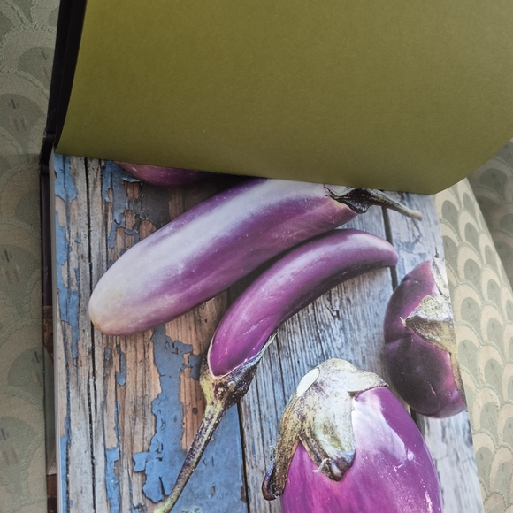 Williams Sonoma Vegetable of the Day Cookbook - Picture 3 of 8